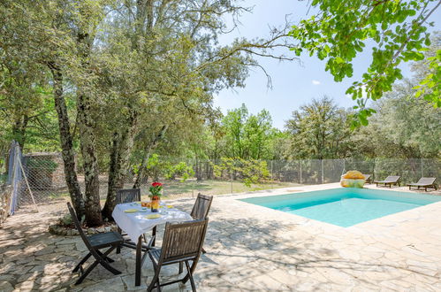 Photo 2 - 2 bedroom House in Régusse with private pool and garden