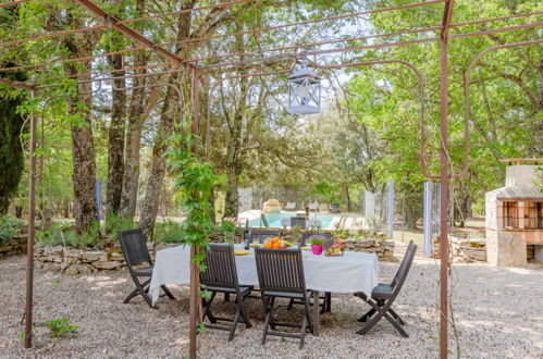 Photo 20 - Maison de 2 chambres à Régusse avec piscine privée et jardin