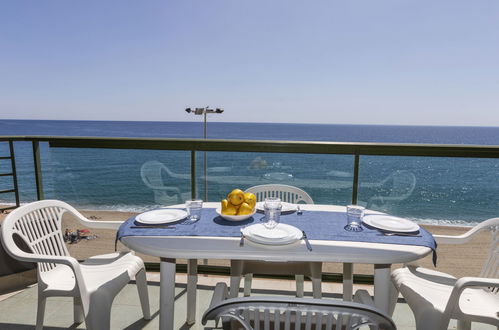 Foto 15 - Appartamento con 2 camere da letto a Castell-Platja d'Aro con terrazza e vista mare