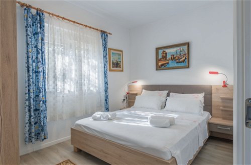 Foto 4 - Casa con 2 camere da letto a Fažana con giardino e vista mare