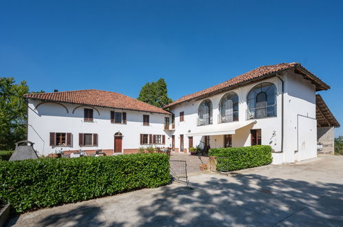 Foto 1 - Apartamento de 3 quartos em Azzano d'Asti com piscina e jardim