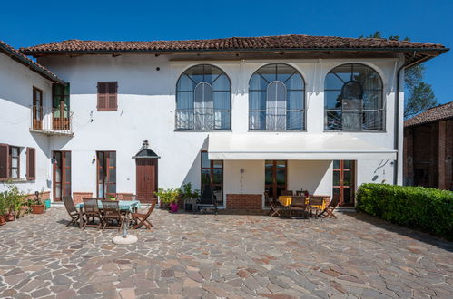 Photo 2 - Appartement de 3 chambres à Azzano d'Asti avec piscine et jardin