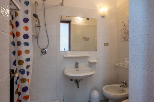 Foto 14 - Apartamento de 3 quartos em Azzano d'Asti com piscina e jardim