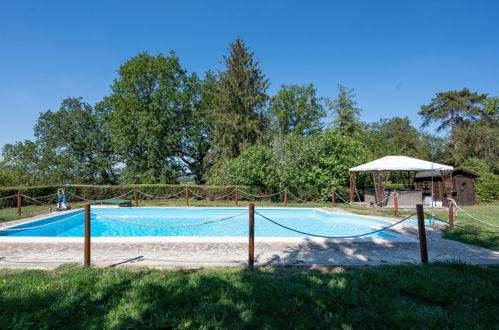 Foto 20 - Apartamento de 3 quartos em Azzano d'Asti com piscina e jardim