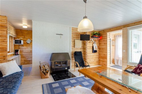 Foto 5 - Casa de 2 habitaciones en Kaavi con sauna
