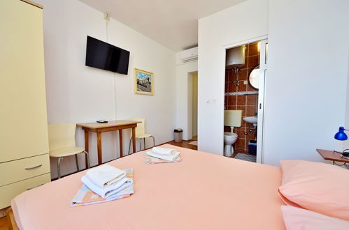 Foto 5 - Apartment mit 1 Schlafzimmer in Orebić mit blick aufs meer