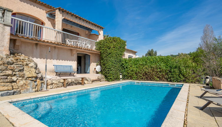 Foto 1 - Casa de 4 quartos em Sainte-Maxime com piscina privada e vistas do mar