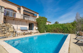 Foto 1 - Casa de 4 quartos em Sainte-Maxime com piscina privada e vistas do mar