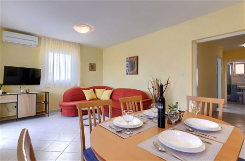 Photo 12 - 2 bedroom Apartment in Labin with sea view