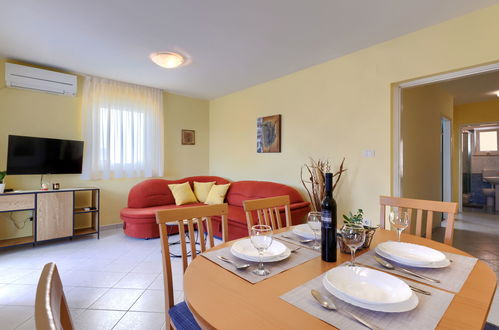 Photo 12 - 2 bedroom Apartment in Labin