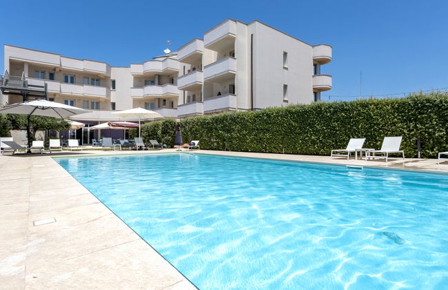 Apartamento de 2 quartos em Marsala com piscina e jardim - Foto 1