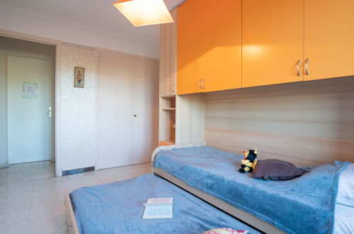 Foto 15 - Apartamento de 2 habitaciones en Fréjus con vistas al mar