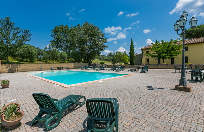 Apartamento de 3 quartos em Capraia e Limite com piscina e jardim - Foto 42