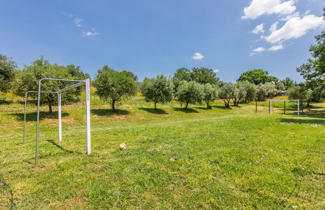 Apartamento de 3 quartos em Capraia e Limite com piscina e jardim - Foto 39