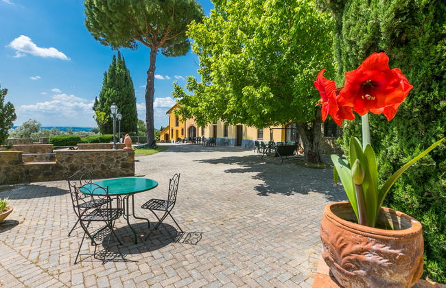 Apartamento de 3 quartos em Capraia e Limite com piscina e jardim - Foto 49