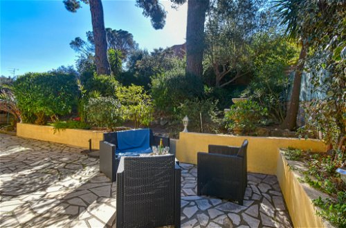 Photo 33 - 4 bedroom House in Fréjus with garden and sea view