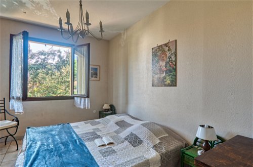 Foto 25 - Casa de 4 quartos em Fréjus com jardim e vistas do mar