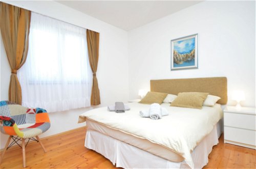 Foto 20 - Casa con 3 camere da letto a Murter con terrazza e vista mare