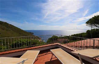 Photo 2 - 3 bedroom House in Capoliveri with garden and sea view