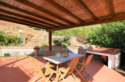 Photo 18 - 3 bedroom House in Capoliveri with garden and terrace