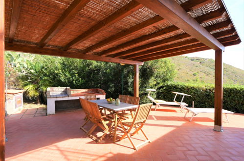 Photo 8 - Maison de 3 chambres à Capoliveri avec jardin et terrasse