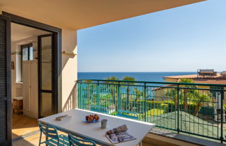 Foto 3 - Apartamento de 1 habitación en Cipressa con piscina y vistas al mar
