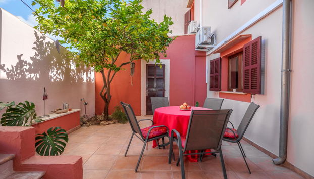 3 bedroom House in Capdepera with garden and terrace - Photo 5