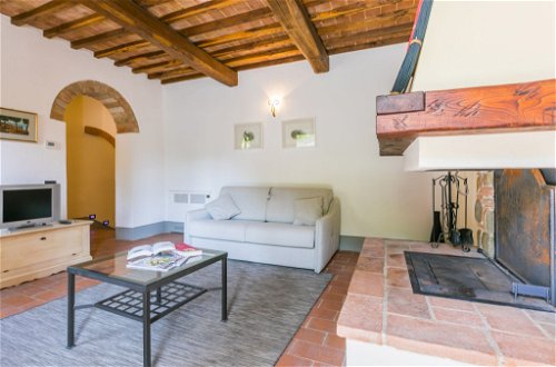 Foto 12 - Apartamento de 2 habitaciones en Castelfiorentino con piscina y jardín