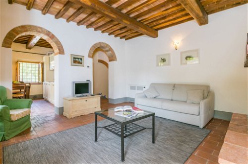 Foto 4 - Appartamento con 2 camere da letto a Castelfiorentino con piscina e giardino