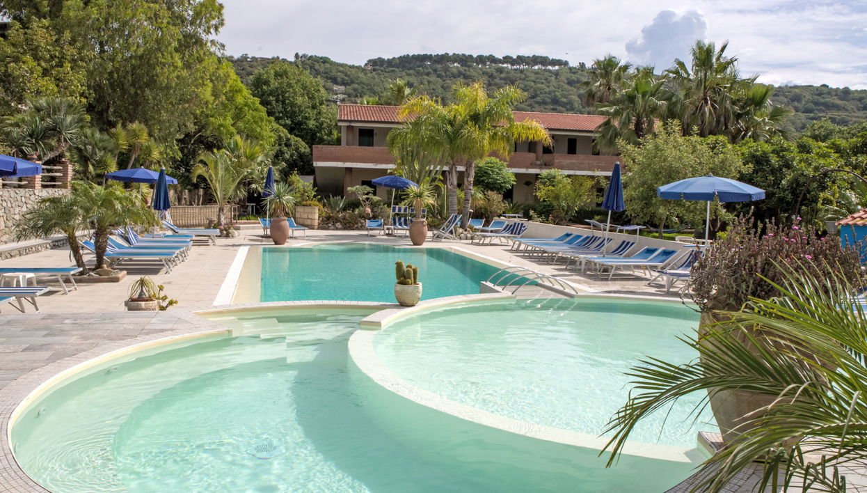 Apartment mit 3 Schlafzimmern in Ricadi mit schwimmbad und garten - Foto 1