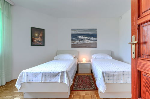 Foto 20 - Apartamento de 2 quartos em Medulin com jardim