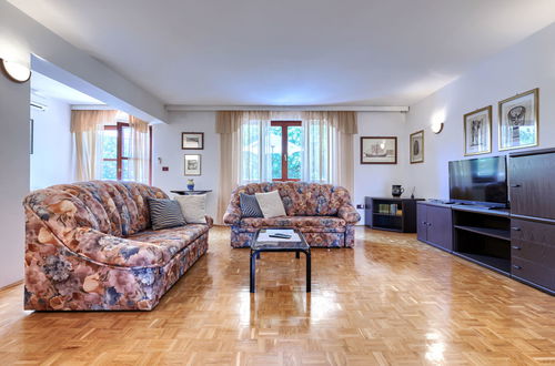 Foto 3 - Apartamento de 2 quartos em Medulin com jardim