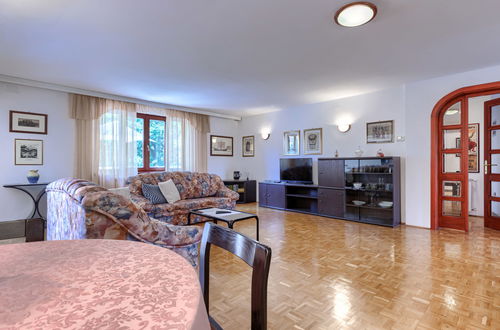 Foto 9 - Apartamento de 2 quartos em Medulin com jardim