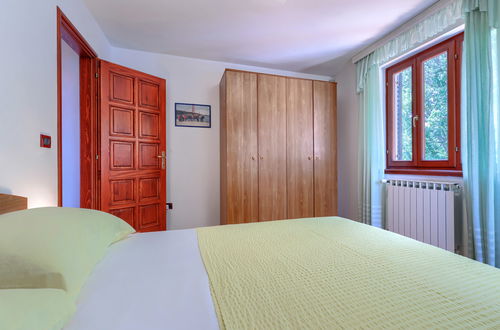 Foto 17 - Apartamento de 2 quartos em Medulin com jardim