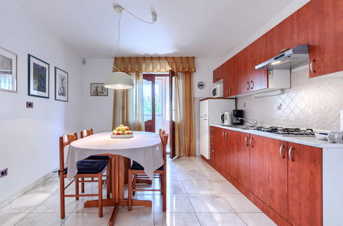 Foto 4 - Apartamento de 2 quartos em Medulin com jardim