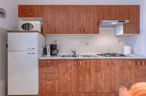 Foto 13 - Apartamento de 2 quartos em Medulin com jardim