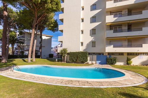 Foto 1 - Apartamento en l'Escala con piscina y vistas al mar