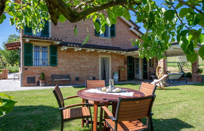 Casa de 3 quartos em Mombaruzzo com jardim e terraço - Foto 1