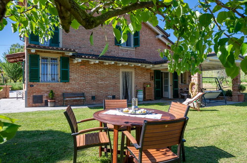 Photo 1 - Maison de 2 chambres à Mombaruzzo avec jardin et terrasse