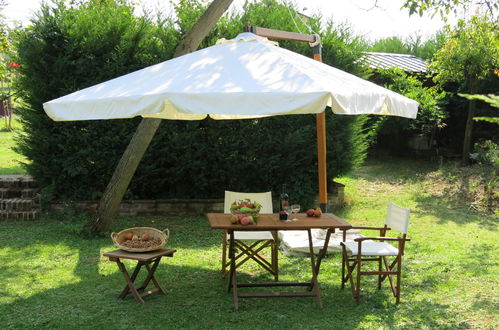 Photo 2 - Maison de 2 chambres à Mombaruzzo avec jardin et terrasse