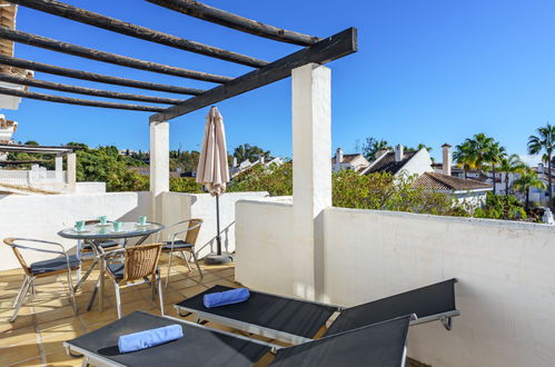 Foto 5 - Apartment mit 2 Schlafzimmern in Marbella mit schwimmbad und blick aufs meer