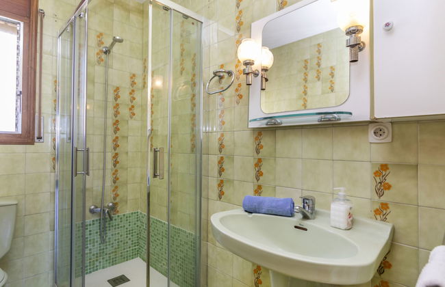 Casa de 5 quartos em Creixell com jardim e terraço - Foto 14