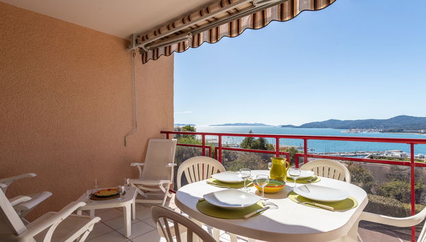 Apartamento de 3 quartos em Le Lavandou com piscina e terraço - Foto 2