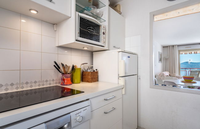 Apartamento de 3 quartos em Le Lavandou com piscina e terraço - Foto 10