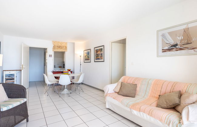 Apartamento de 3 quartos em Le Lavandou com piscina e terraço - Foto 7