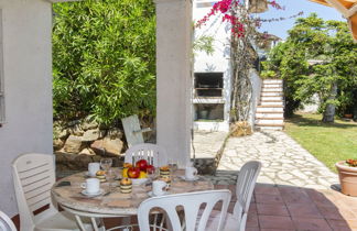 Photo 2 - 4 bedroom House in Calonge i Sant Antoni with private pool and garden