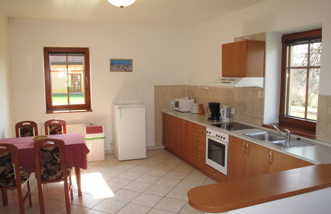 Apartamento de 2 quartos em Jetřichovice com piscina e jardim - Foto 4