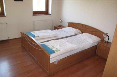 Foto 3 - Apartment mit 1 Schlafzimmer in Jetřichovice mit schwimmbad und garten