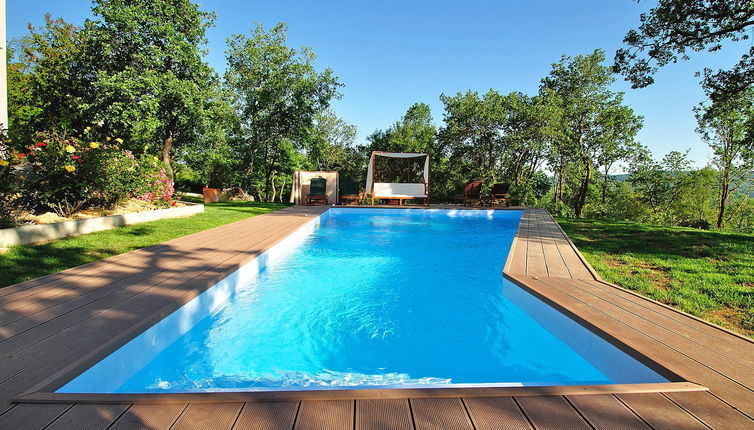 Photo 1 - Maison de 4 chambres à Buzet avec piscine privée et jardin