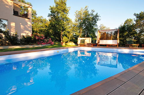 Photo 5 - 4 bedroom House in Buzet with private pool and garden